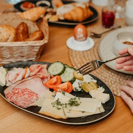 ホテル Loeckerwirt