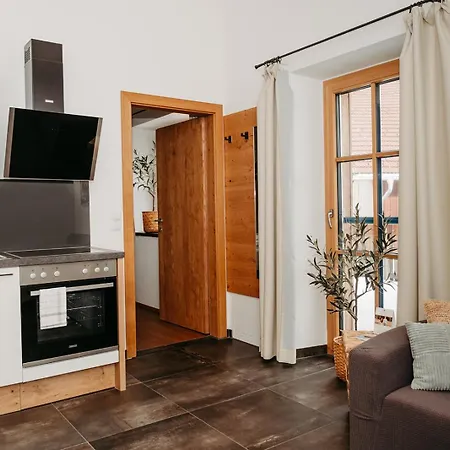 ホテル Loeckerwirt ザンクト・マルガレーテン・イム・ルンガウ