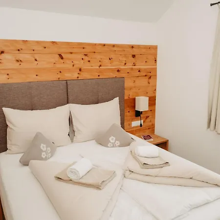 Loeckerwirt 3* ザンクト・マルガレーテン・イム・ルンガウ